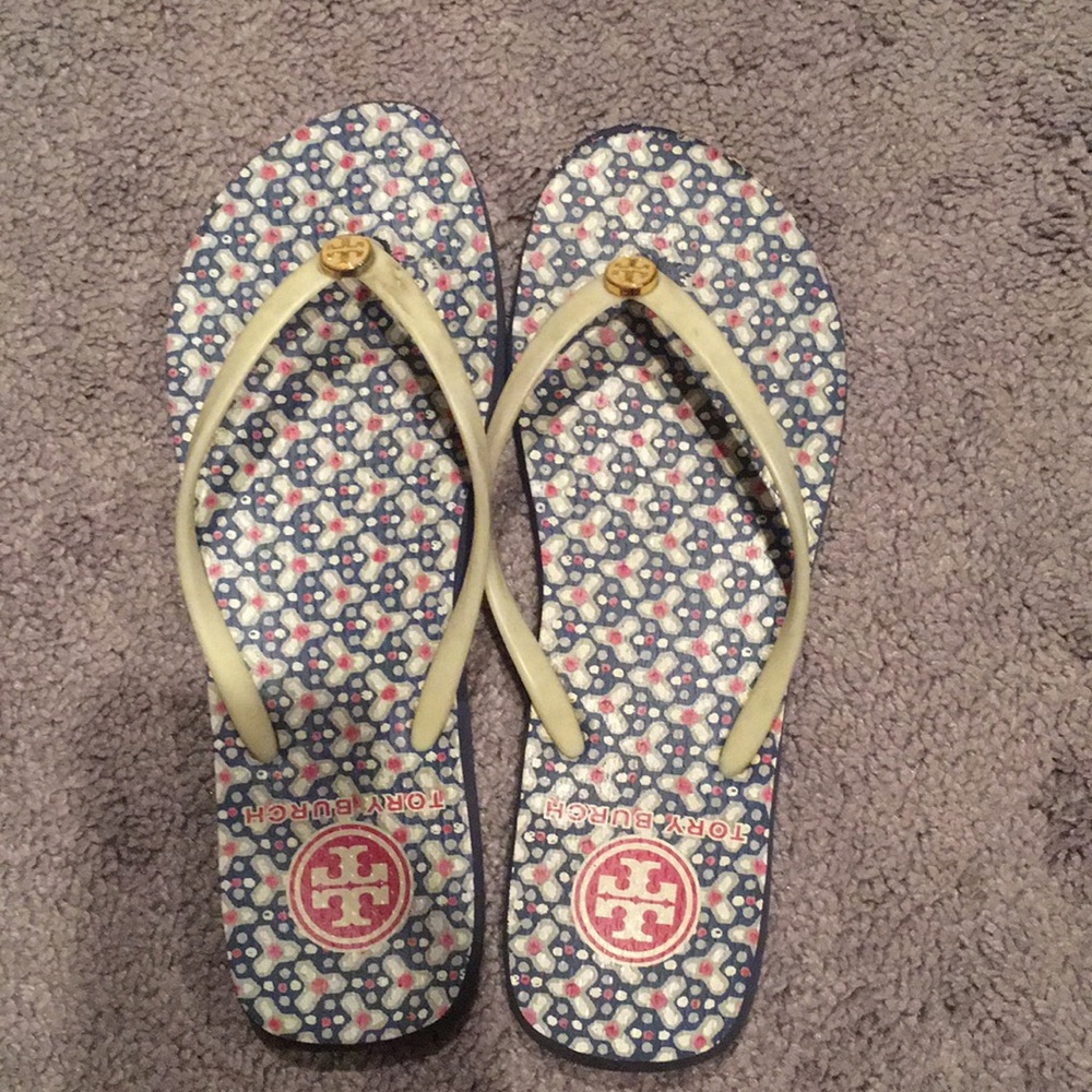 Tory burch flip flops size 8